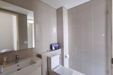 Emerald Bay @ Puteri harbour