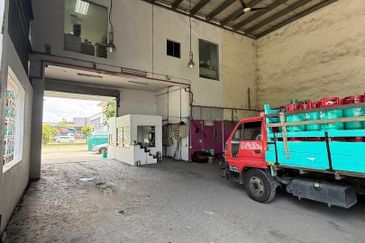 Kempas Utama Industrial Park