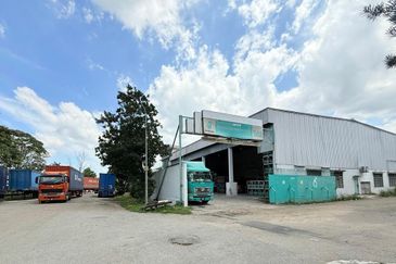 Kempas Utama Industrial Park