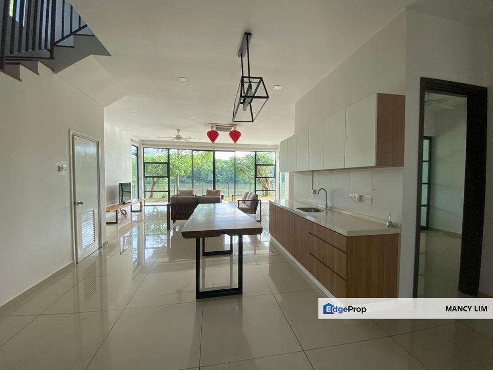 Senibong Cove Double Storey Semi Detached Facing River, Johor, Masai