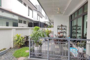 Featherstone @Eco Botanic