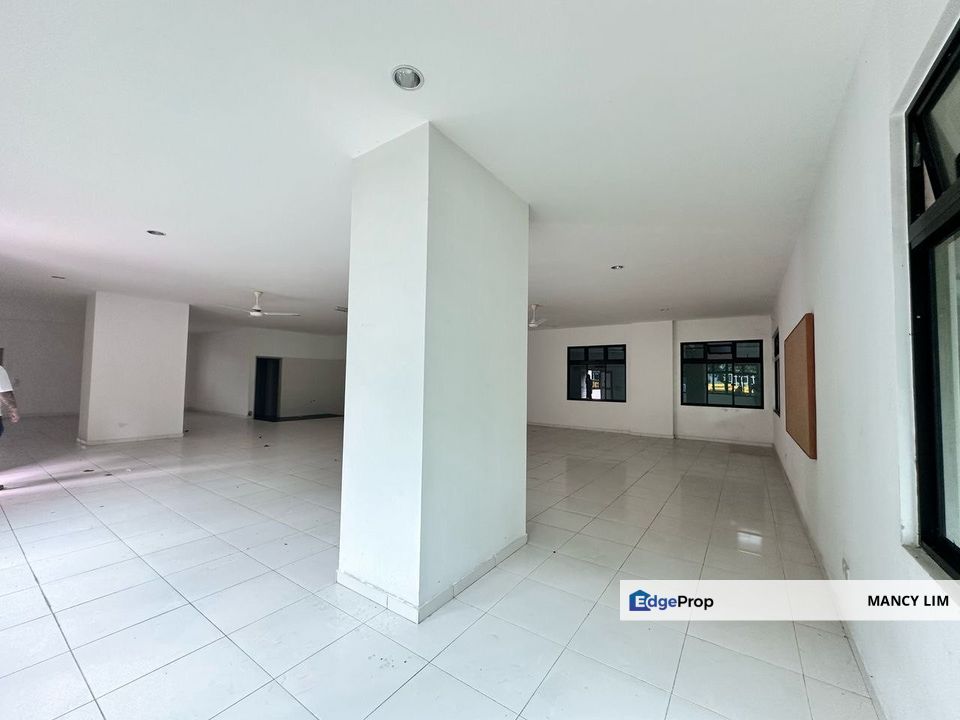 Sky Executives Commercial Retails Shop For Sale or Rent, Johor, 