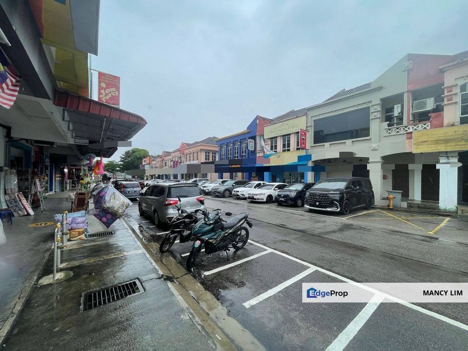 Bandar Baru Uda Tampoi Three Storey , Johor, Tampoi