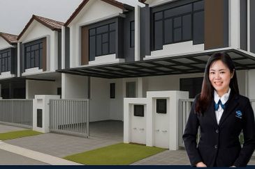 Bukit Indah Avenue 26 @ Villosa