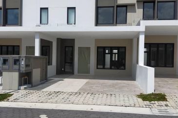 Sunway Citrine Lakehomes