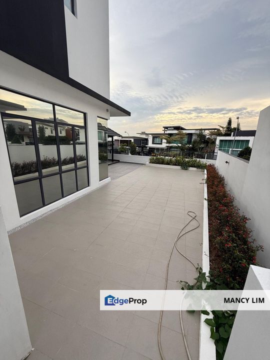 The Hills Horizon Hill Bungalow at Jalan Anjung Super Big House for rent & sale , Johor, Nusajaya