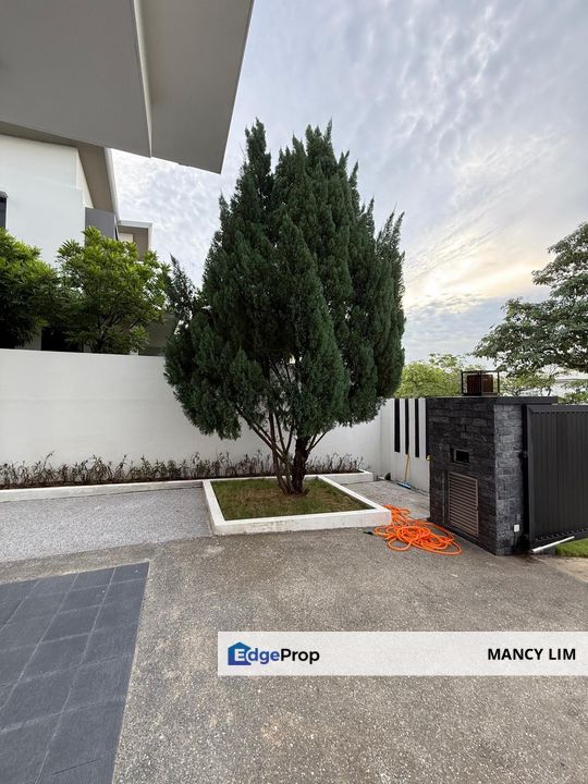 The Hills Horizon Hill Bungalow at Jalan Anjung Super Big House for rent & sale , Johor, Nusajaya