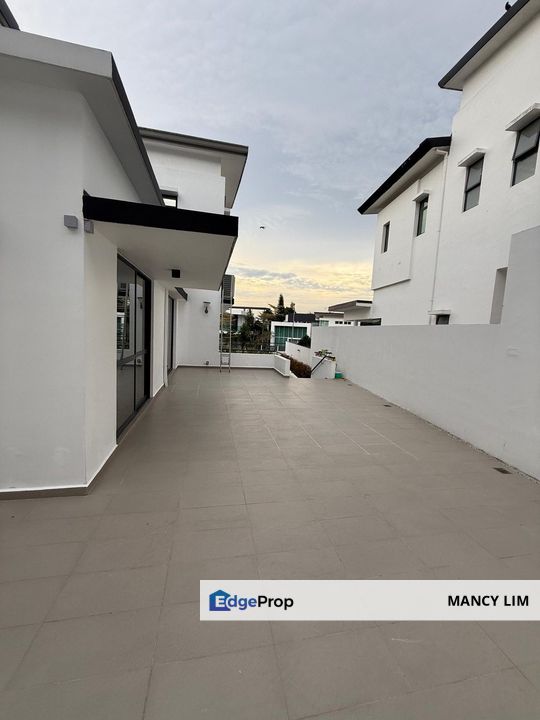 The Hills Horizon Hill Bungalow at Jalan Anjung Super Big House for rent & sale , Johor, Nusajaya