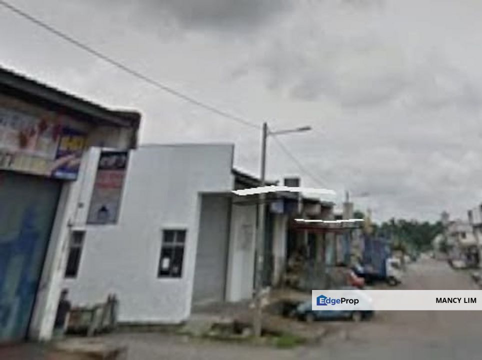 Taman Universiti One and Half Storey Terrace Endlot Factory, Johor, Skudai