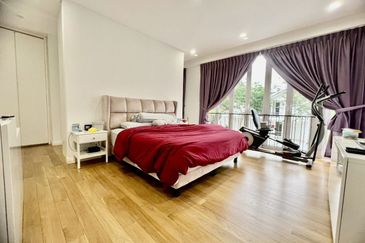 Emerald Bay @ Puteri harbour