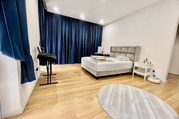 Emerald Bay @ Puteri harbour