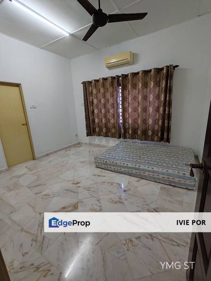Facing Field Taman Sentosa Ria 2 18x65 Double Sty House Klang, Selangor, Klang