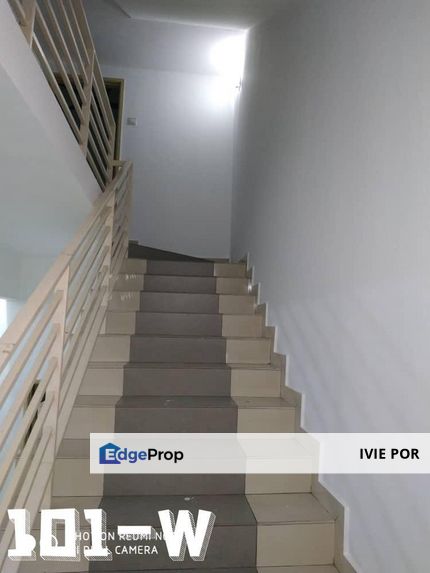 Good Condition Desa Bayumas 31x60 2.5 Sty Cluster Semi-D Klang, Selangor, Klang