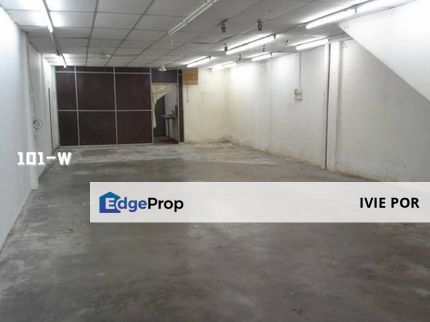 Facing Main Road Kampung Jawa 20x75 Triple Storey Shop Lot Klang, Selangor, Klang