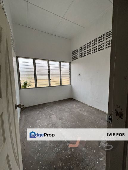Nice Area Corner Unit Teluk Pulai Single Sty House Klang, Selangor, Klang