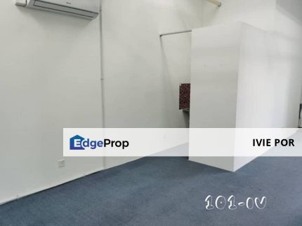 Crowded Area Gamuda Biz Suites 739sqft Office Kota Kemuning Shah Alam, Selangor, Shah Alam