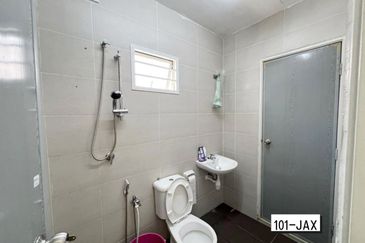 Taman Ehsan Jaya, Pendamaran