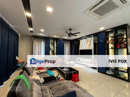 Kota Bayuemas Klang Bungalow For Sale 60x100 Double Storey Good Condition, Selangor, Klang