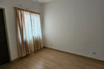 Saron @Bandar Bukit Raja