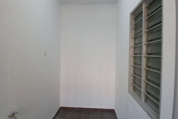 Pangsapuri Akasia, Bandar Botanic