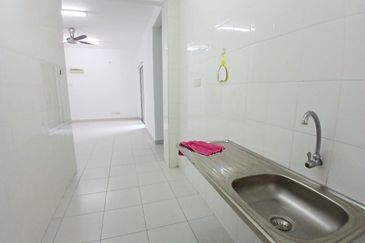 Pangsapuri Akasia, Bandar Botanic