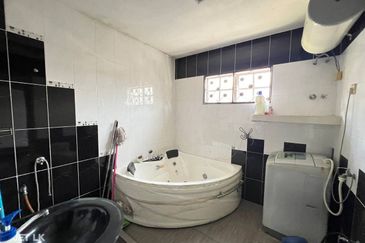 Port Klang (Pelabuhan Klang)