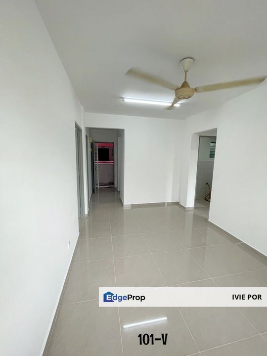 Bandar Bukit Tinggi 1 Apartment Klang For Sale 650sqft 1st Floor , Selangor, Klang