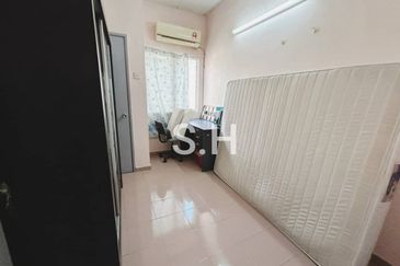 Taman Teluk Gedung Indah