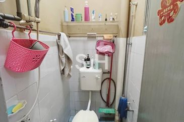 Taman Teluk Gedung Indah