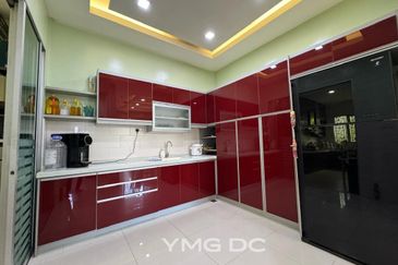 Jalan Cemara, Bandar Botanik