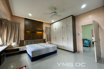 Jalan Cemara, Bandar Botanik