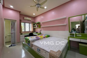 Jalan Cemara, Bandar Botanik