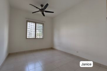 Seri Baiduri Apartments @ Setia Alam