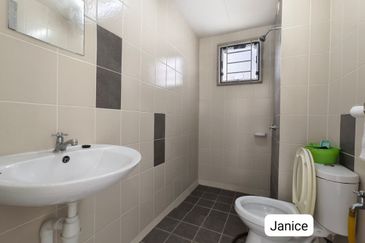 Seri Baiduri Apartments @ Setia Alam