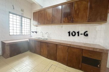 Port Klang (Pelabuhan Klang)