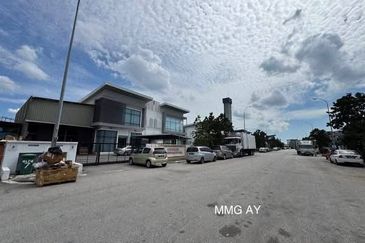 Gateway 16, Bandar Bukit Raja