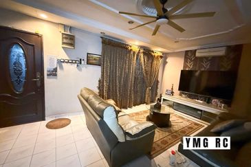 Taman Teluk Gedung Indah