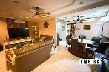 Taman Teluk Gedung Indah