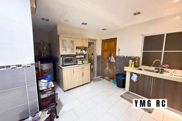 Taman Teluk Gedung Indah