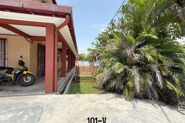 Taman Teluk Gedung Indah