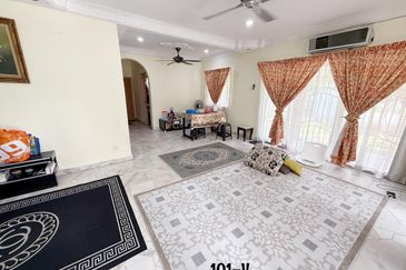 Taman Teluk Gedung Indah