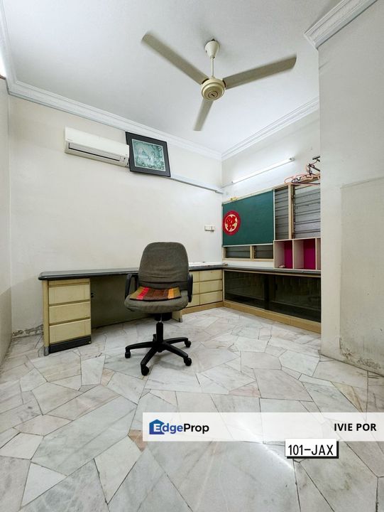 Batu Belah Klang Terraced House For Sale 22x75 Double Storey, Selangor, Klang