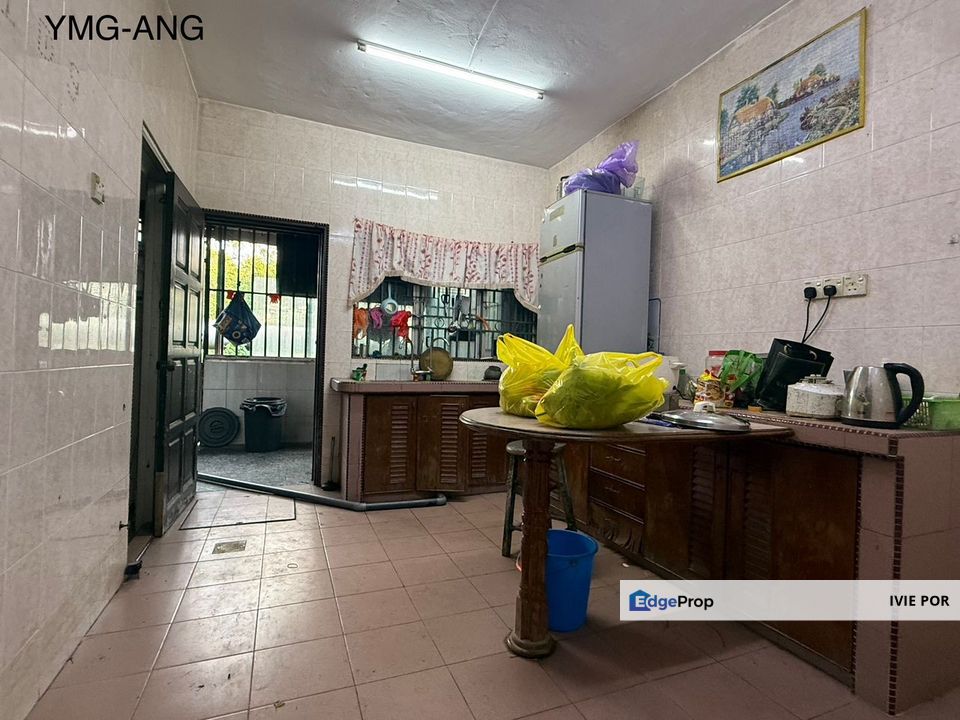 Pekan Meru Klang Terraced House For Sale 20x65 Double Storey, Selangor, Klang