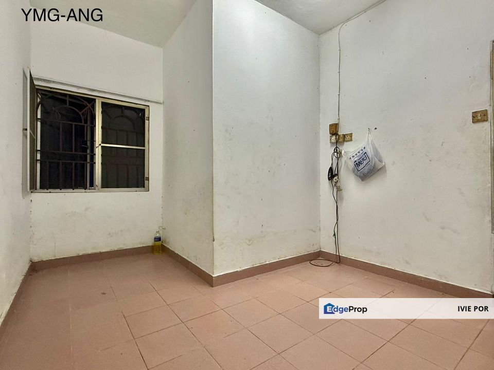 Pekan Meru Klang Terraced House For Sale 20x65 Double Storey, Selangor, Klang