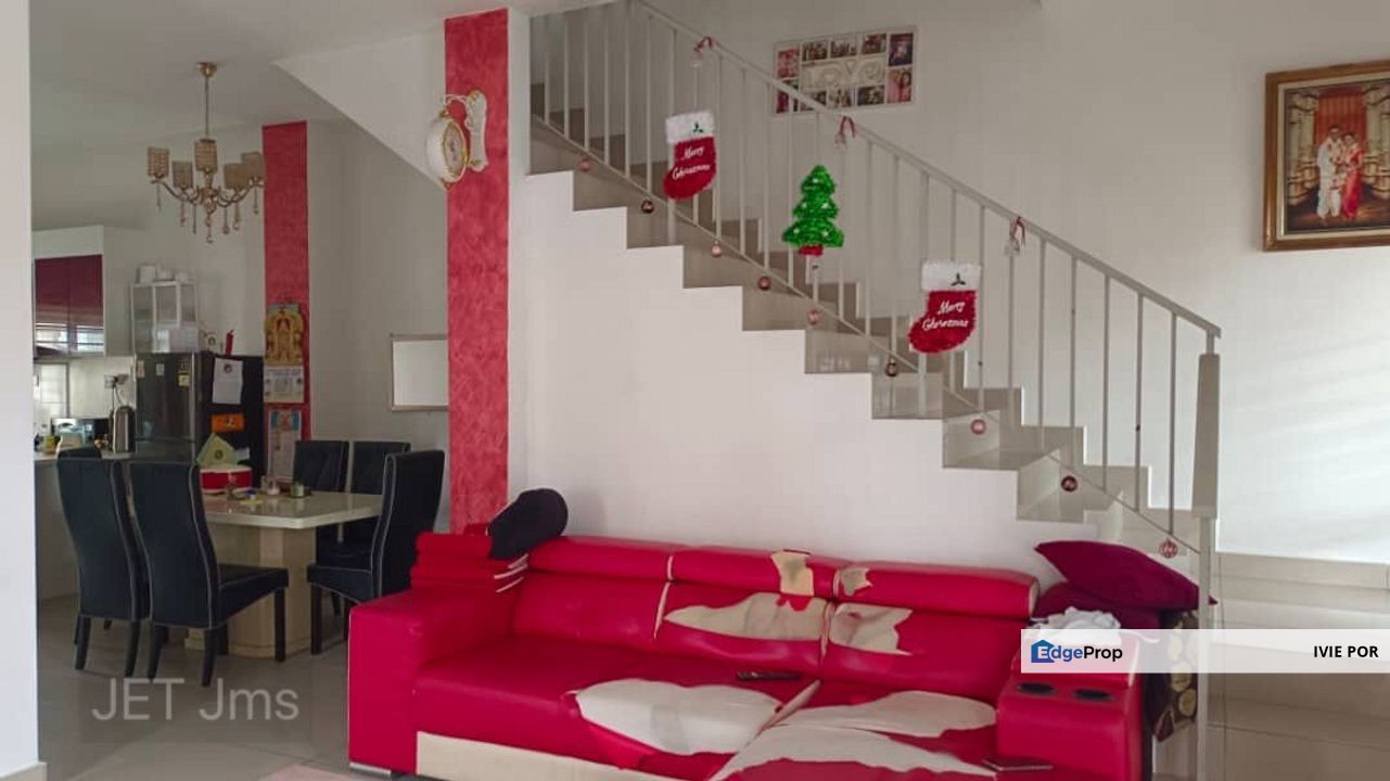 Taman Saga Klang Terraced House For Sale End Lot 35x55 Double Storey, Selangor, Klang