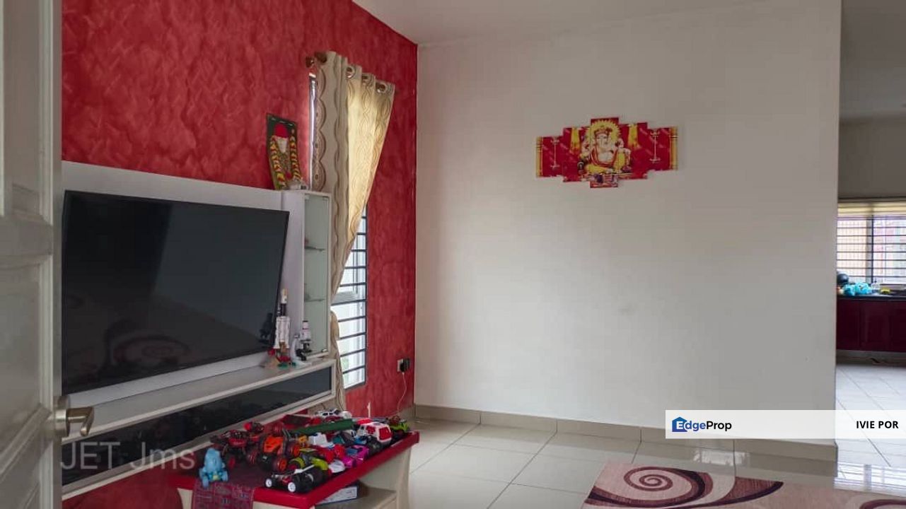 Taman Saga Klang Terraced House For Sale End Lot 35x55 Double Storey, Selangor, Klang