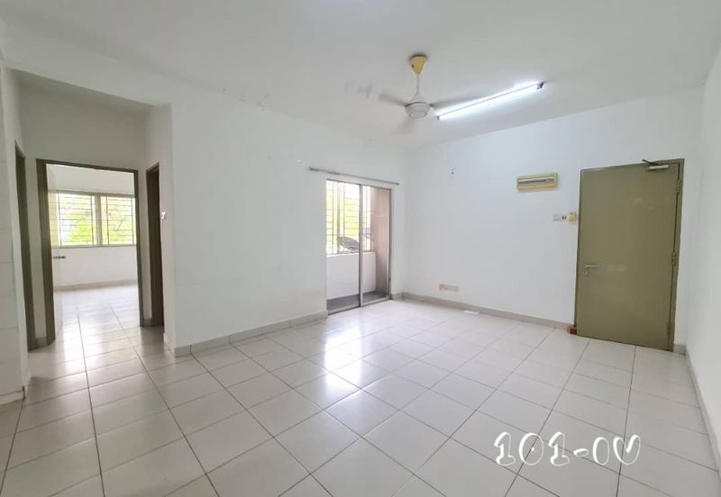 Pangsapuri Akasia, Bandar Botanic