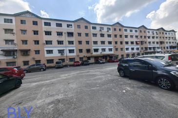 Bukit Tinggi 2 Apartment