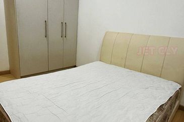 Gravit8 @ Klang South