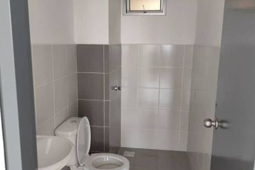 ADENIA APARTMENT @ BANDAR PARKLANDS, KLANG